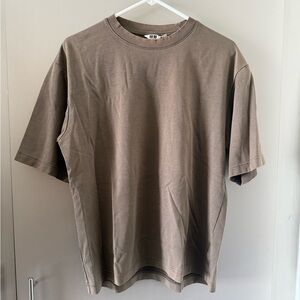 Uniqlo Men's Tan Short Sleeve & long sleeve